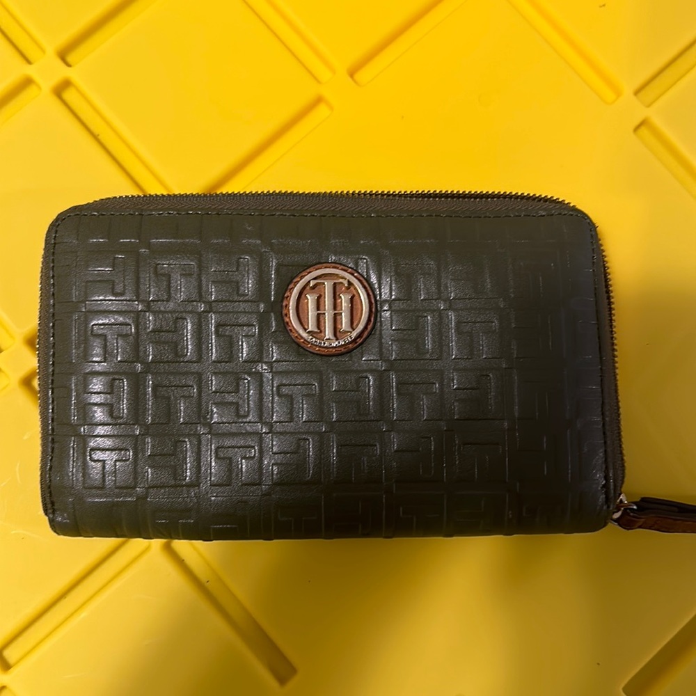 Green / olive TOMMY HILFIGER wallet